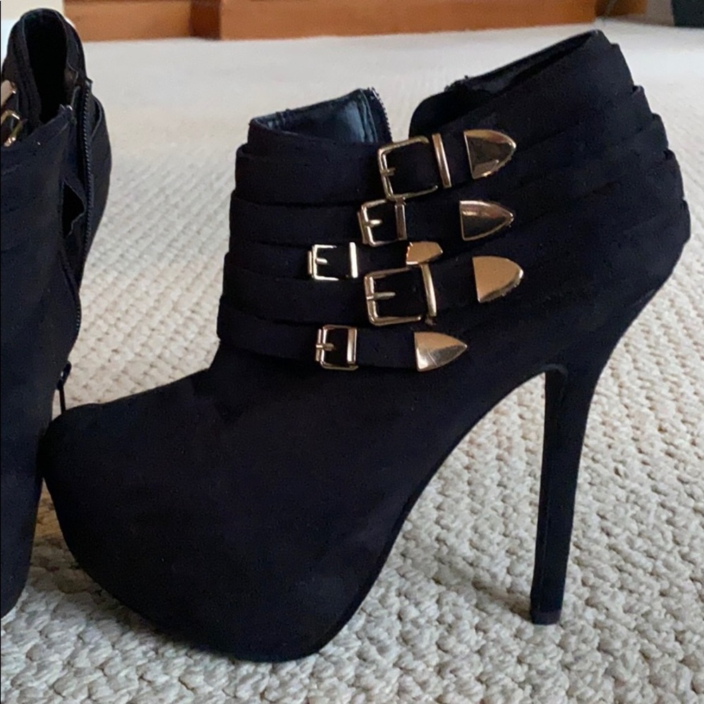 Black booties - Picture 2 of 3